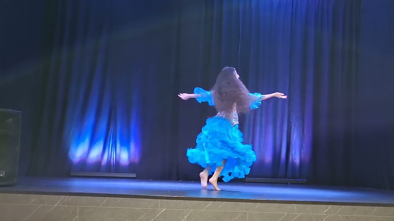 Talentul meu numărul 1 party  Christmas Shimmy 2025
