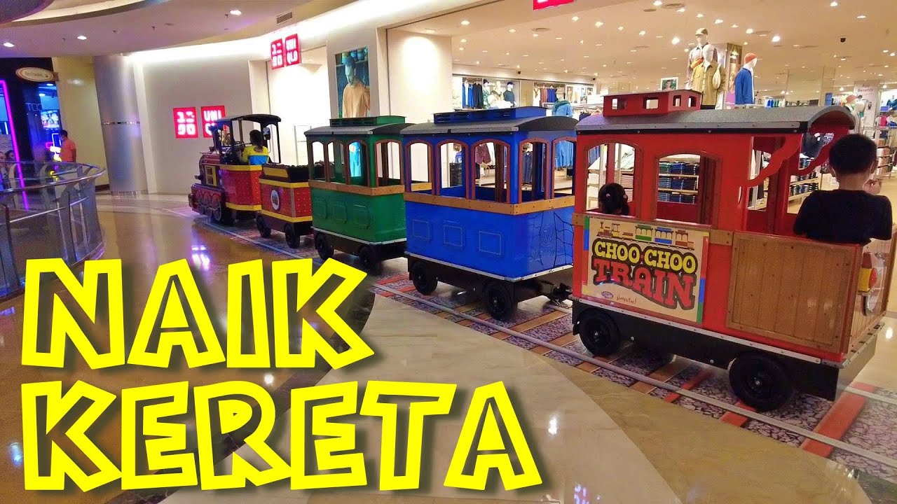 Naik kereta yang ada di Mall
