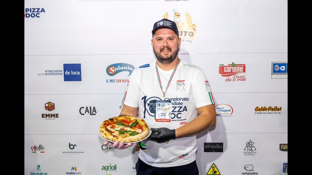 Bal&aacute;zs Attila N&aacute;polyi pizza receptje