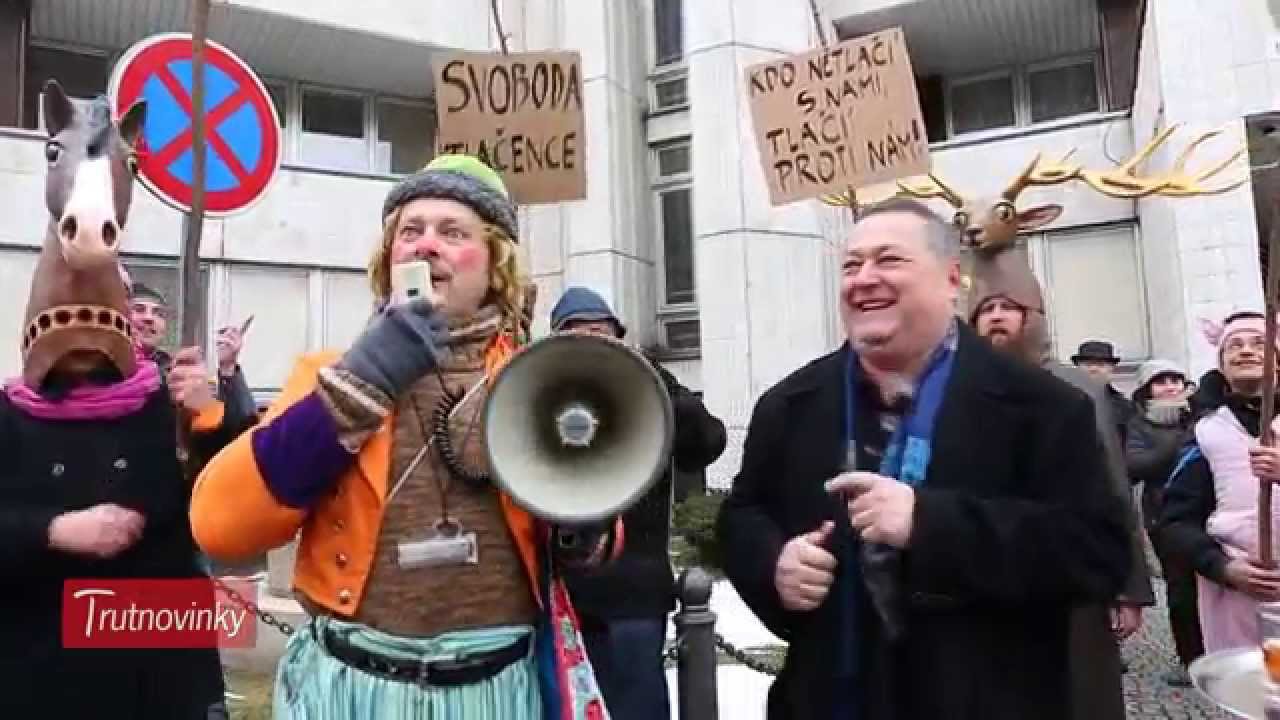 STAROSTA NA MASOPUSTU PŘEDÁVAL KLÍČ OD MĚSTA