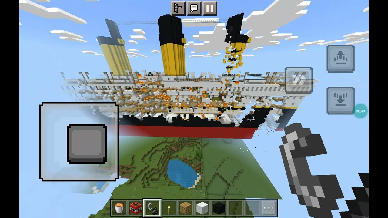 Explodng TITANIC in minecraft until my tablet lags like shit