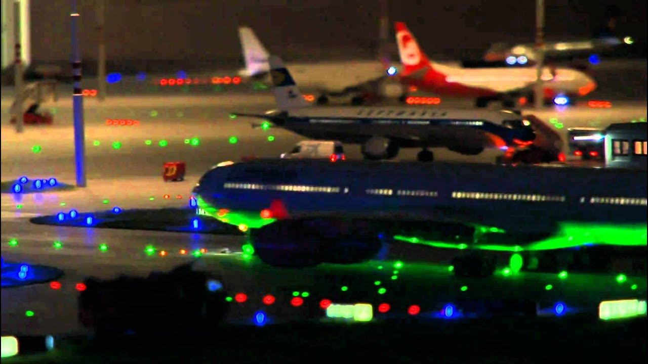 Knuffingen Airport: Impressionen bei Nacht / Impressions at Night