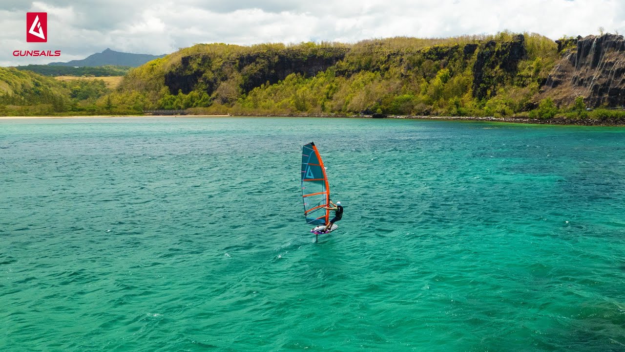GUNSAILS I FLYLITE 2026 - NoCam Foil Freeride Windsurf Sail