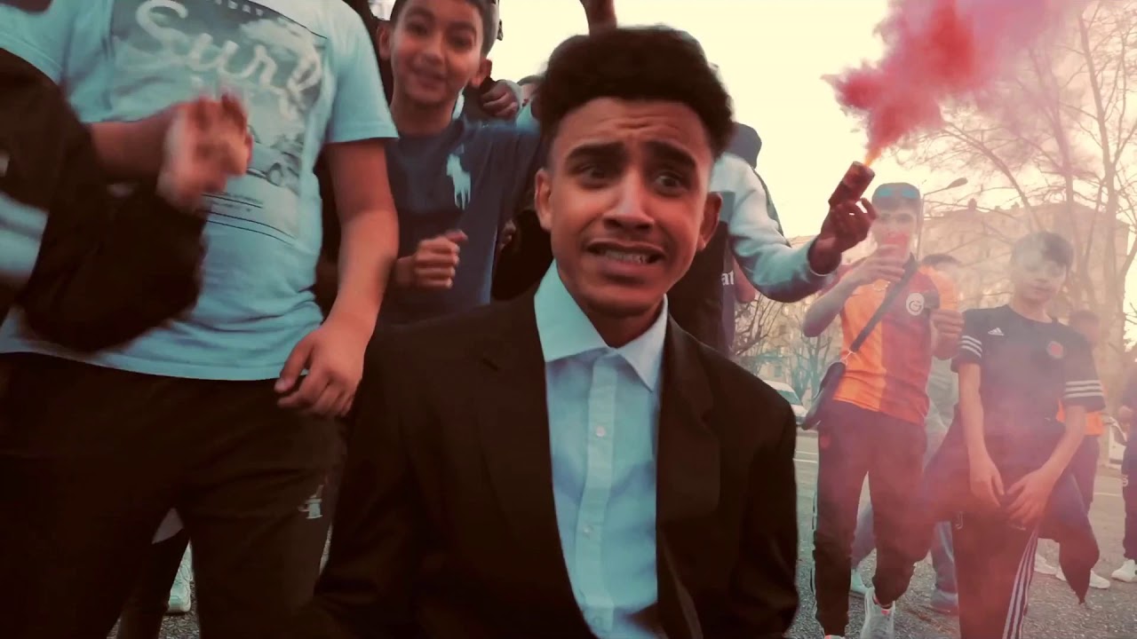 Cash poney GO ALLER VOUS ABONNER À LA VRAI CHAÎNE DE BVNDAX