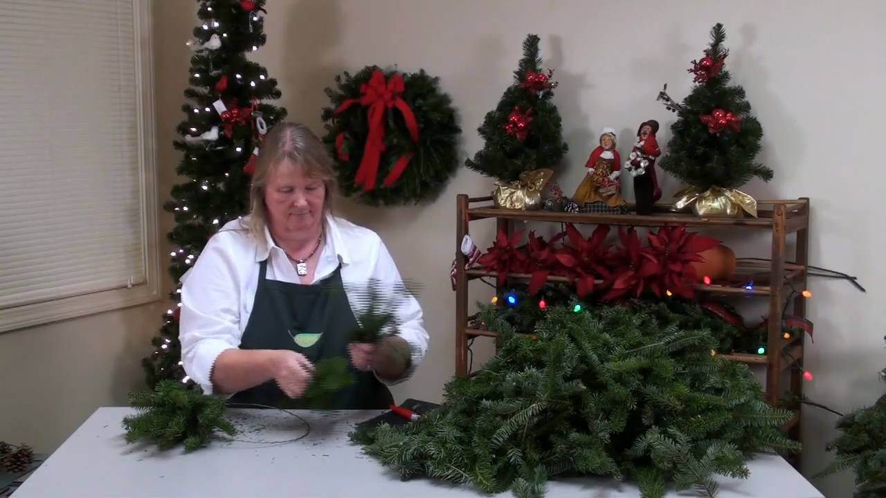 DIY  Holiday Wreaths
