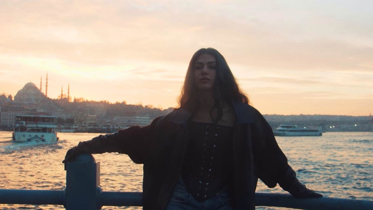 M Lisa - Şu Halime Baksana