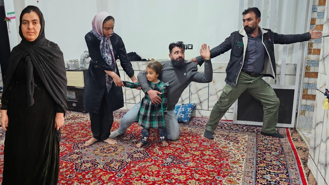 Conflict between Ruhollah and Amir and between Zeinab and Fatima for Ariana