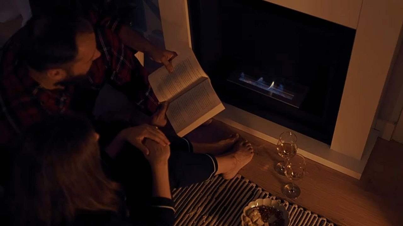 Frode White with FreeFlame bioethanol fireplace | TAGU