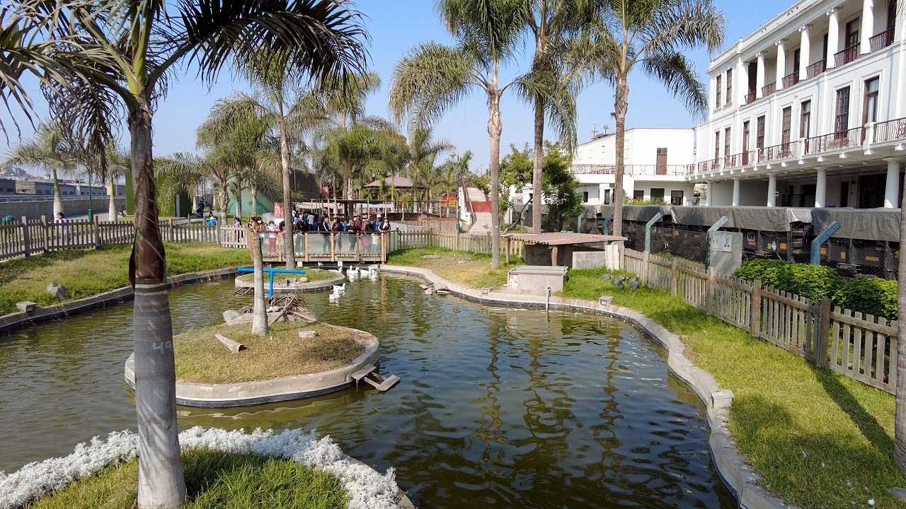 Recorremos el Parque de la Muralla en el Centro de Lima, Mayo 2022, Lima Perú