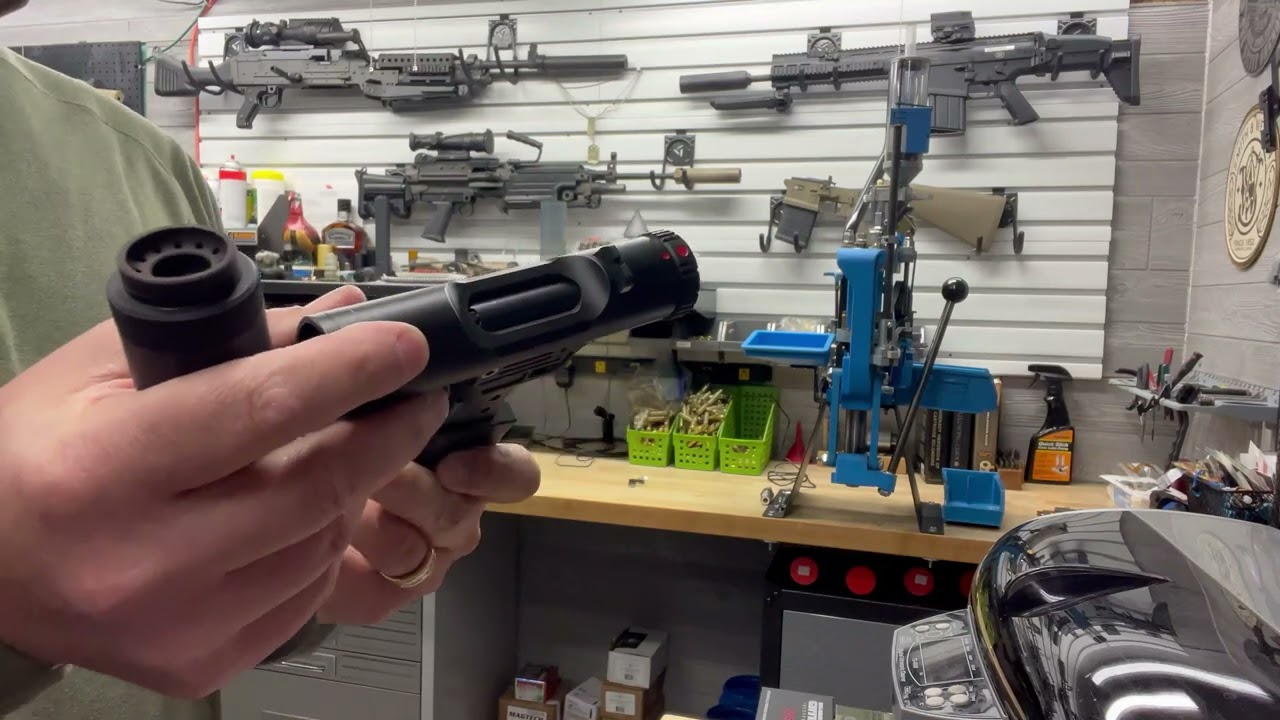 B&T VP9 vs Station 6