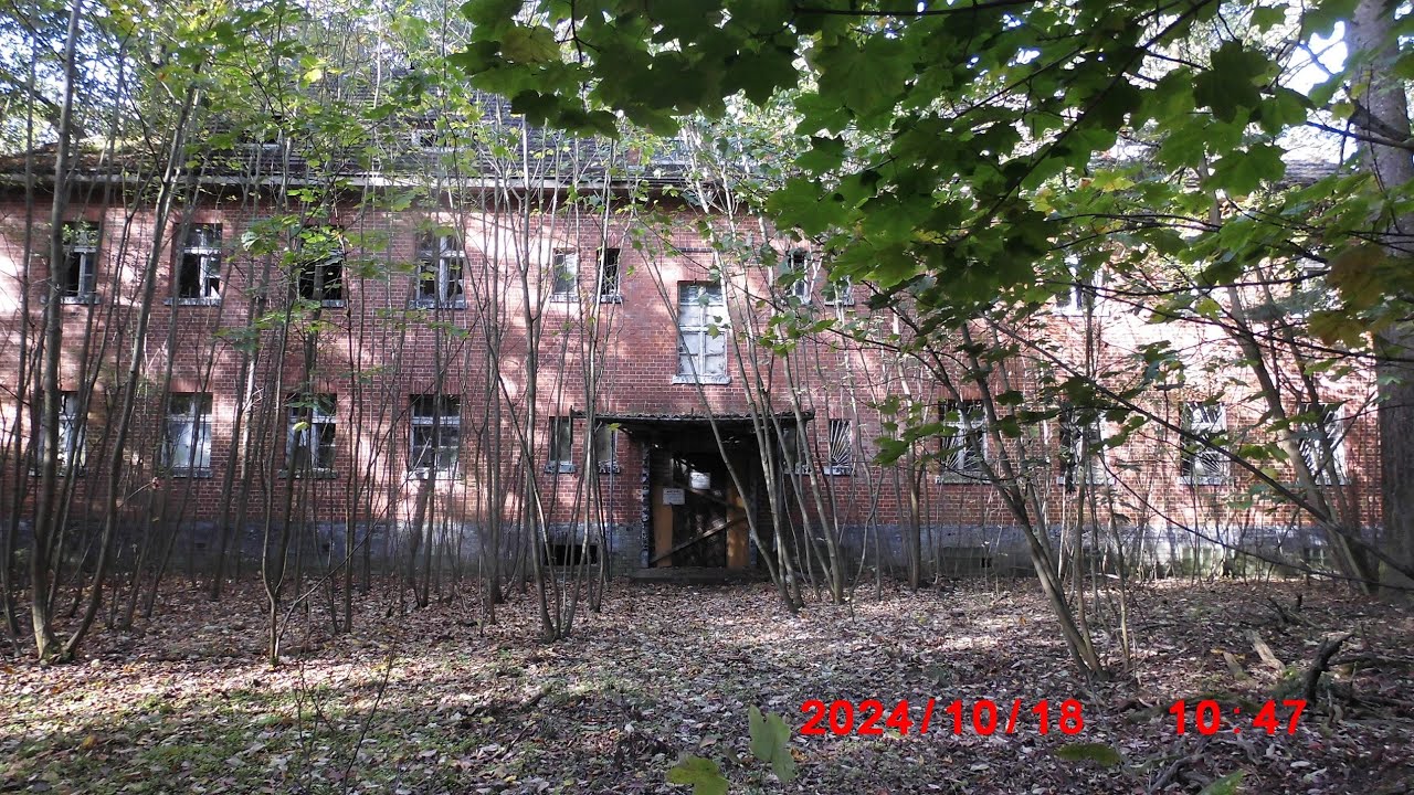 ГСВГ. Altes Lager.От здания штаба в/ч47280 к третьей и четвертой казармам,минуя столовую  18.10.2024