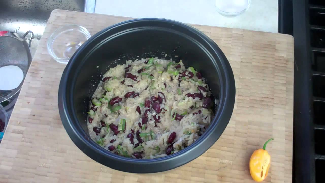 Rice Cooker Jamaican Rice And Peas Recipe.