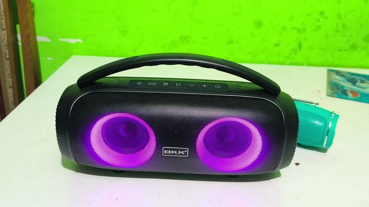 Testiramo manji i veci Blutut Zvucnik 