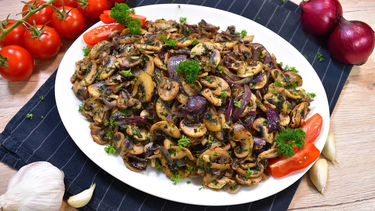 Gebratene Champignons mit Zwiebeln