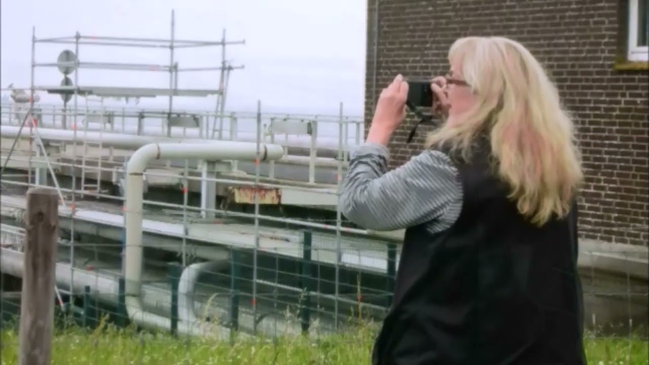 Das Kraftwerk von Uniper und der Ölhafen in Wilhelmshaven