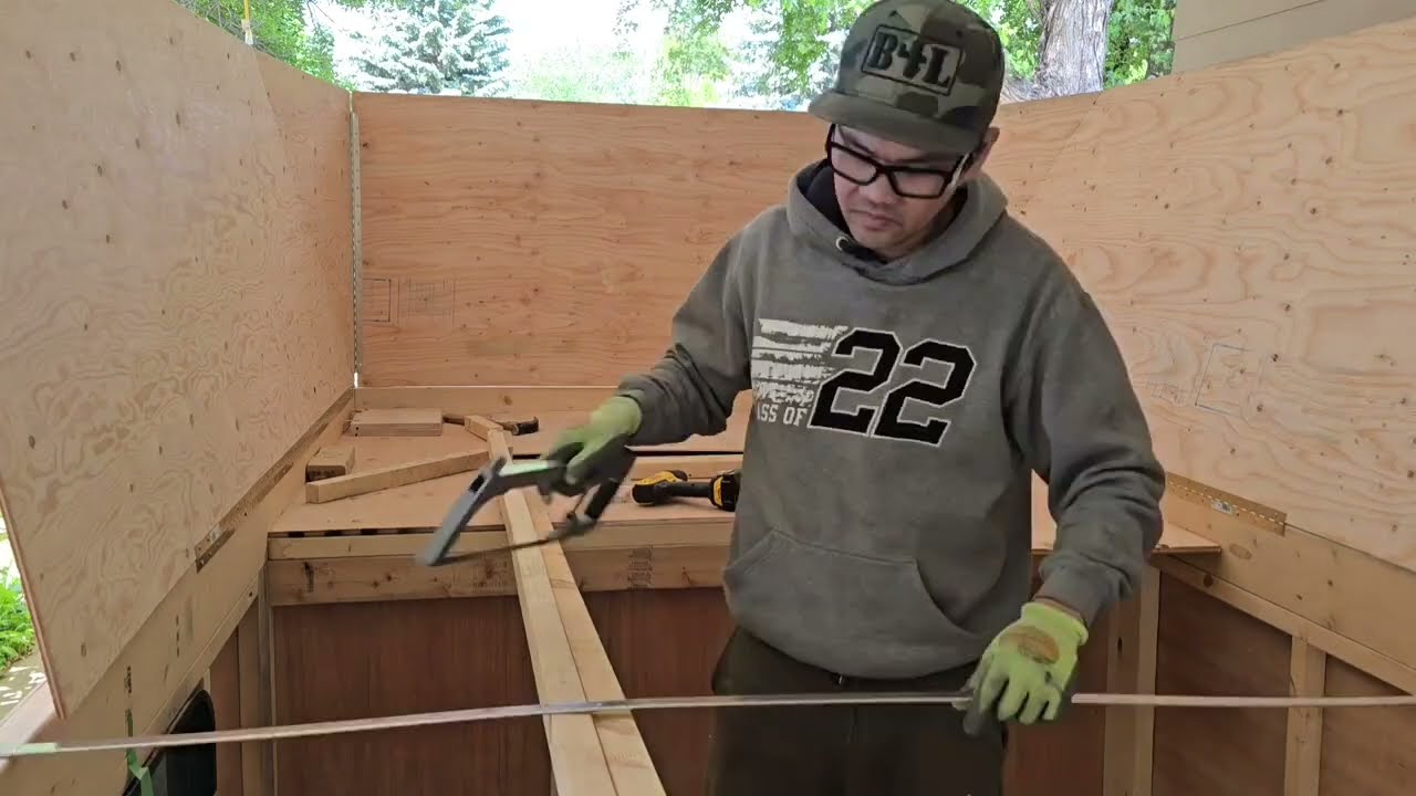 My DIY Pop Up Truck Camper # 3 : Building the foldable hard wall sides