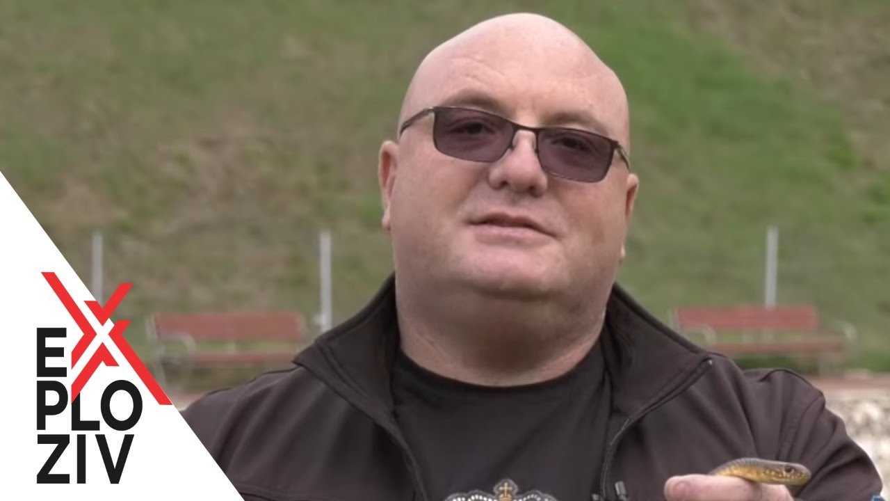 Upoznajte profesionalnog hvatača zmija - EXPLOZIV