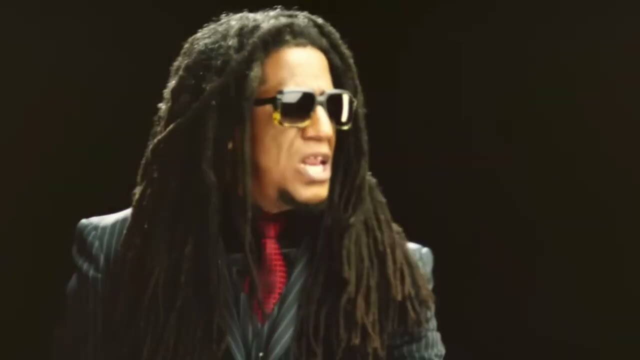 Vengo Desde Abajo - Tego Calderon , Anuel (Official Music Video)