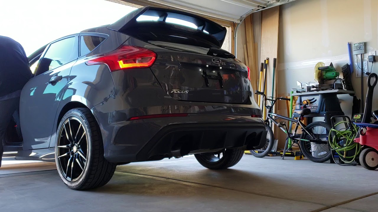 Focus RS Mountune Exhaust.
