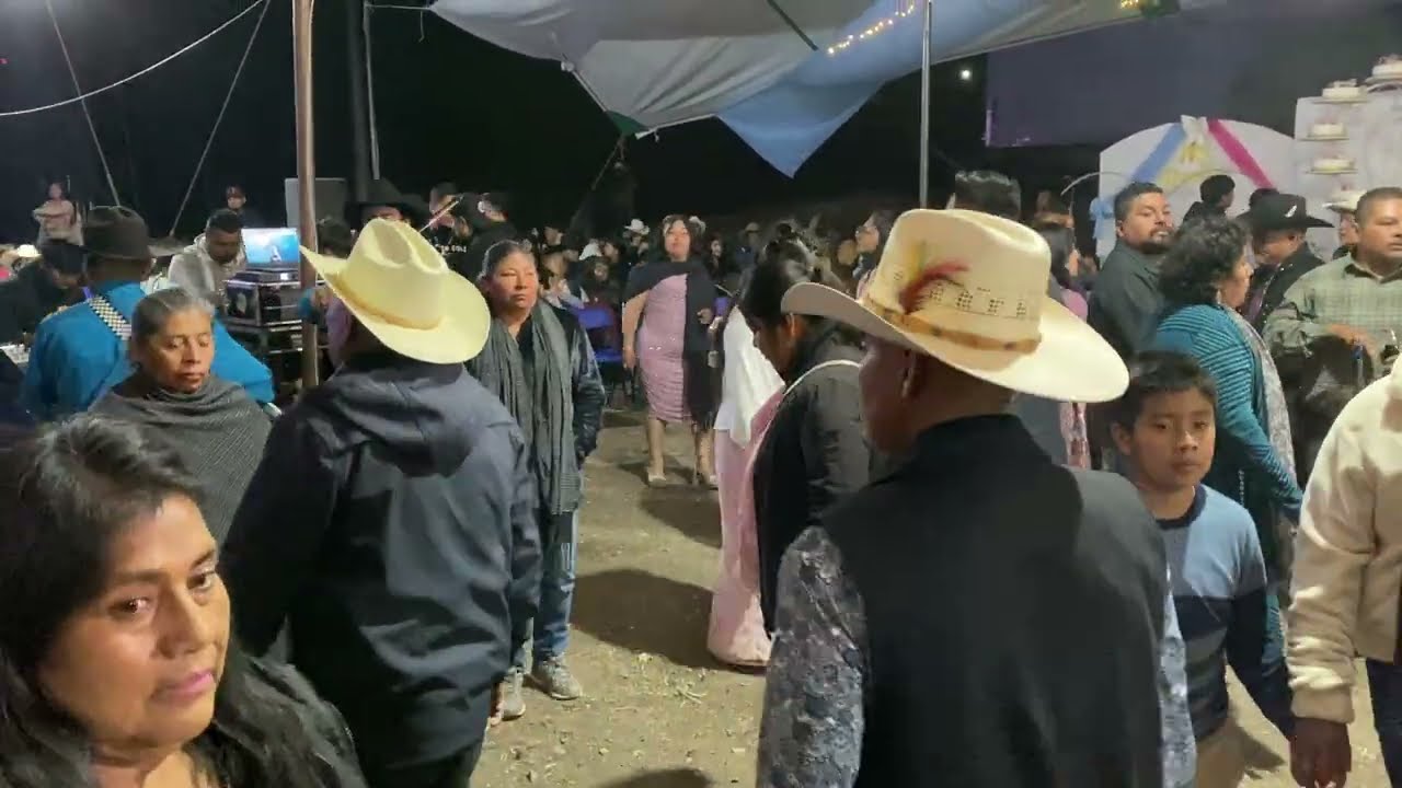 Bailazo  en boda de araceli y Jesús yosoba mixtepec 