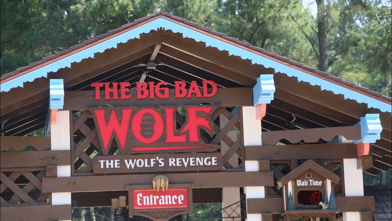 Big bad wolf the wolf&rsquo;s revenge   reverse POV  Bush gardens Williamsburg 