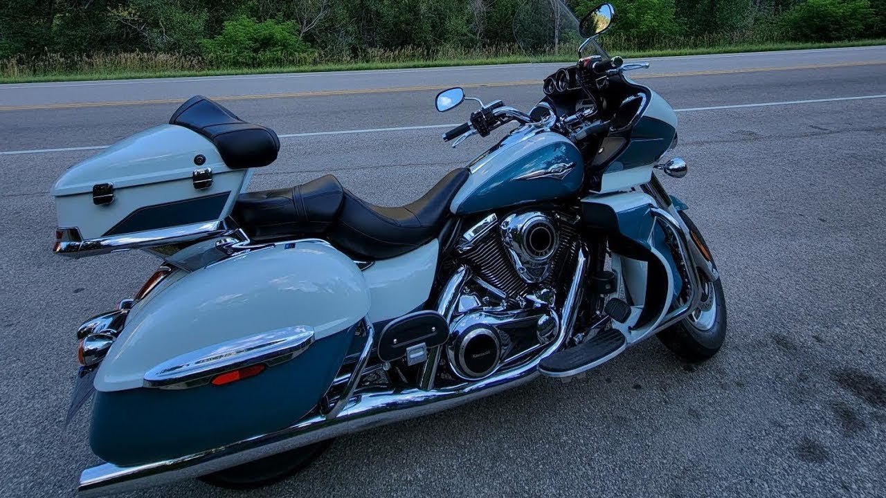 2022 Kawasaki Voyager 1500 mile likes and dislikes review!