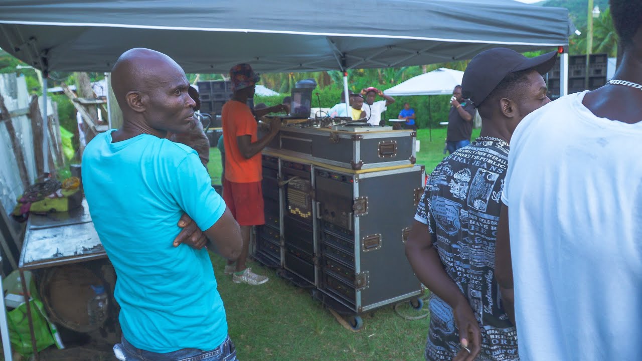 Travellers Sound System Dubplate Juggling In Oxford St. Mary April 14, 2022