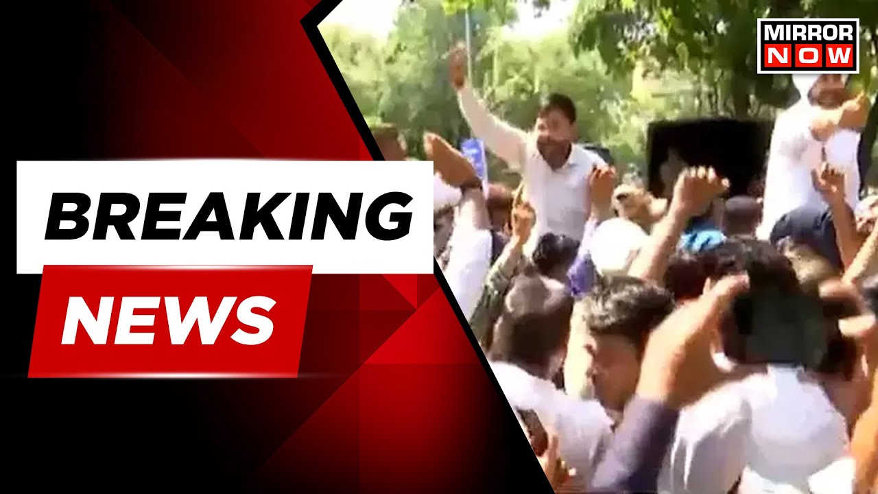 Breaking News | AAP Protest Outside BJP Headquarters In Support Of Manish Sisodia | English Updates