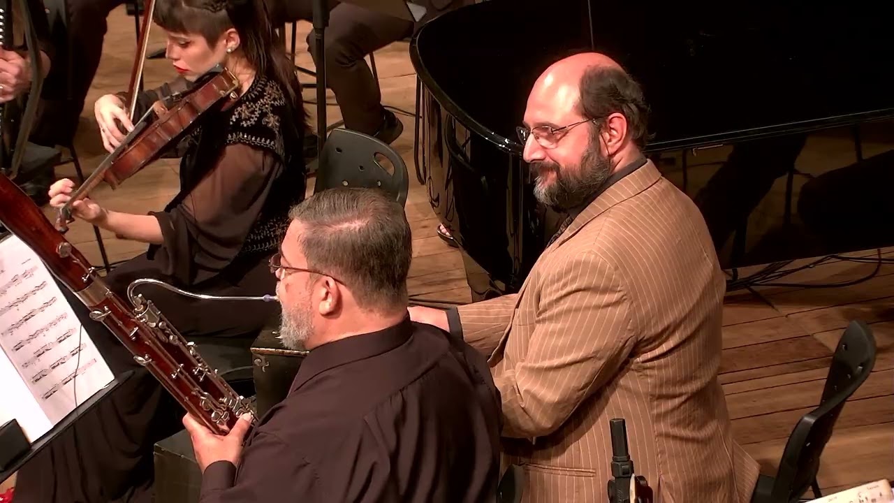 Cadum Cadum - Arthur de Faria & Tum Toin Foin e Orquestra do Theatro São Pedro