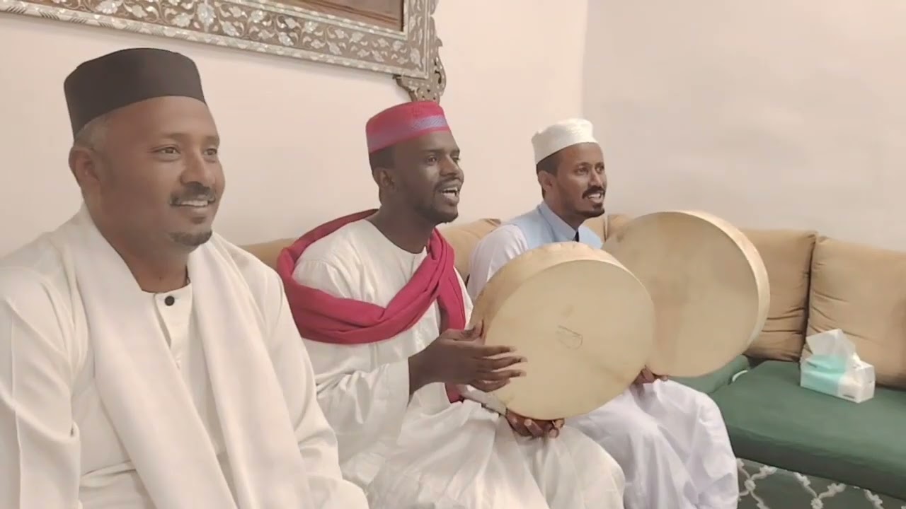 المادح مصطفى ود مبروكه و مدثر عوض الجيد مدحة فاح نسيم ام سور هب لي 