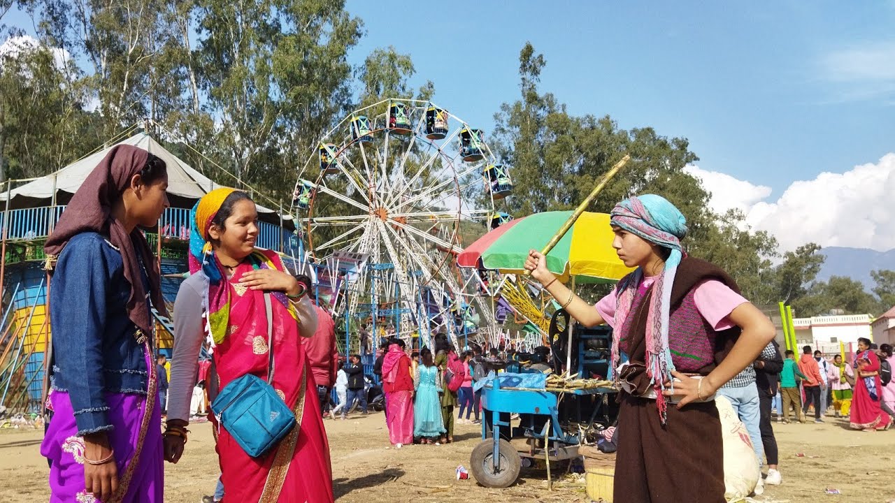 सास बहू की लड़ाई अगस्त्यमुनि मेले में II Garhwali Comedy गढ़वाली नाटक @Negi_Ki_Dosti_Vlog