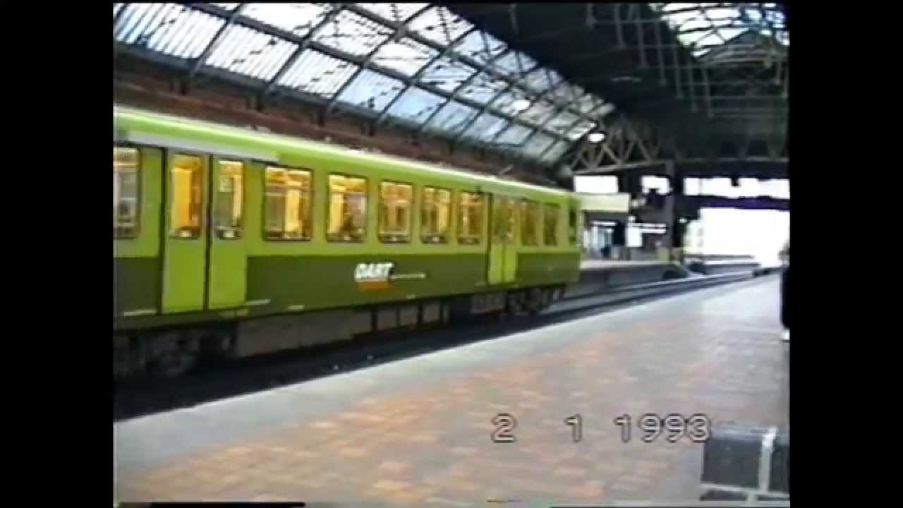 Trains between Dublin and Dún Laoghaire in 1993