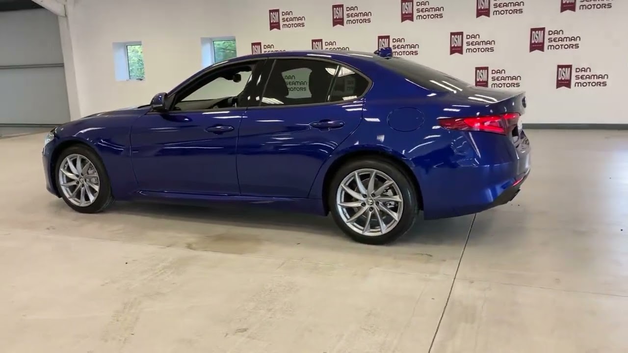Alfa Romeo Giulia Sprint edition 190 bhp 2.2 Dsl in Anodized Blue