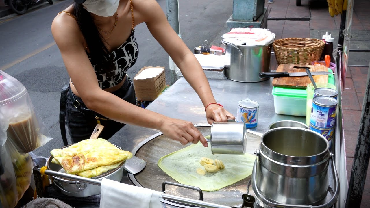 [4K] Very famous!! Bangkok's Most Popular Puy Roti Lady - Thailand Street Food