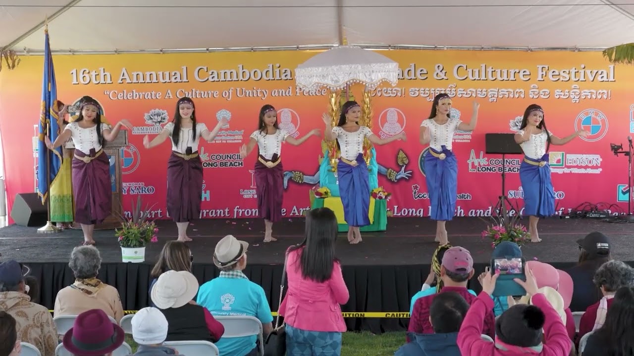Modern Apsara Company - Robam Yike Homrong - Cambodia Town Culture Festival
