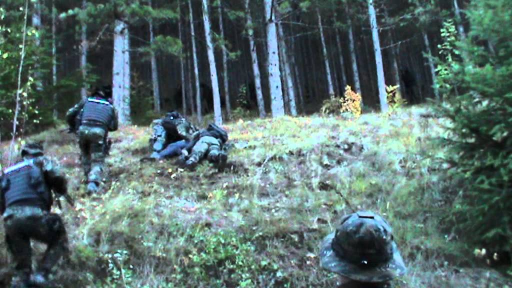 ZANDARMERIJA SRBIJE-NAPAD NA KASARNU-DRIL