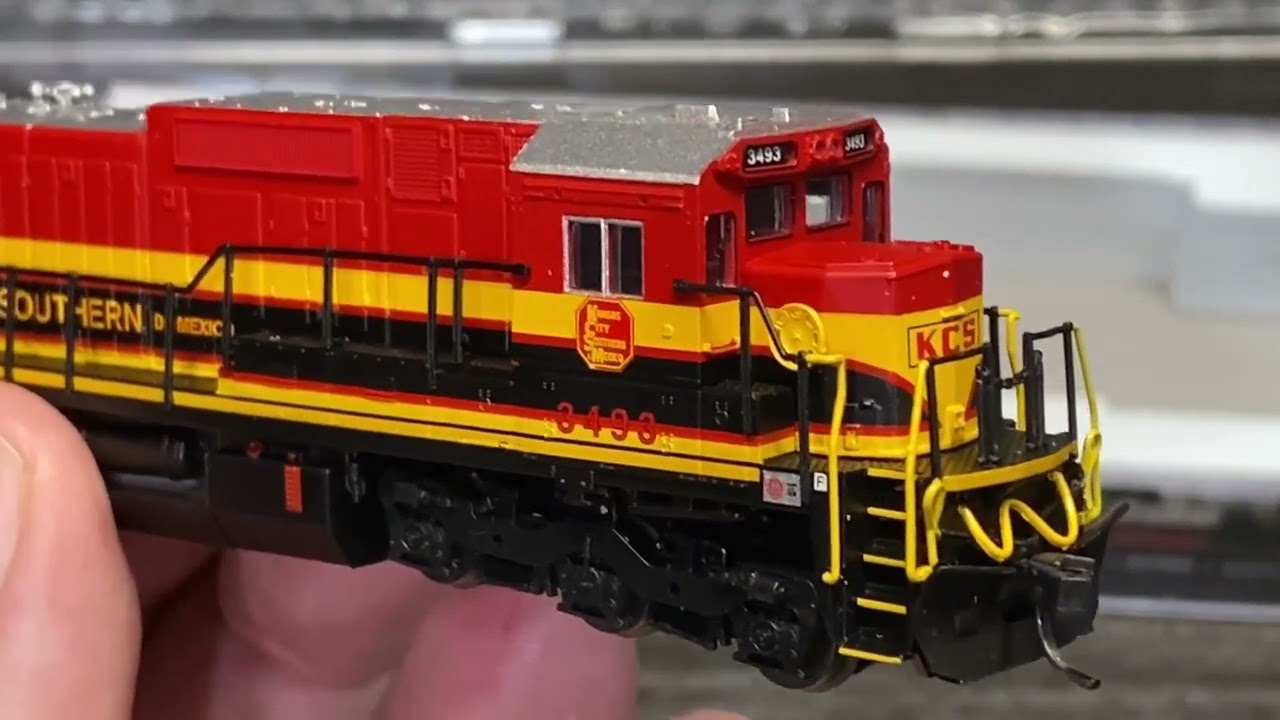 Will it run - Atlas N scale Dash 8-40C - KCS - Loksound DCC - eBay purchase - Trains with Shane Ep35