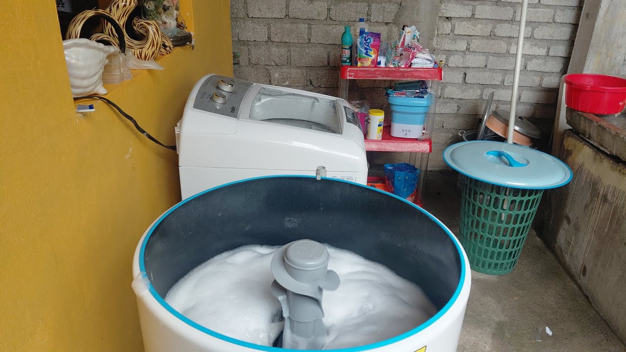 Mi rutina de lavado:sábanas+toallas+ropa de color /detergente espumil+roma en liquido+mas color✨️👌🏽🧼