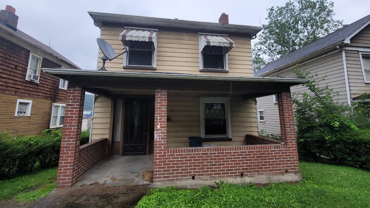 ☆SOLD☆ 3 Bed 1.5 bath Elm St, Weirton, WV 26062
