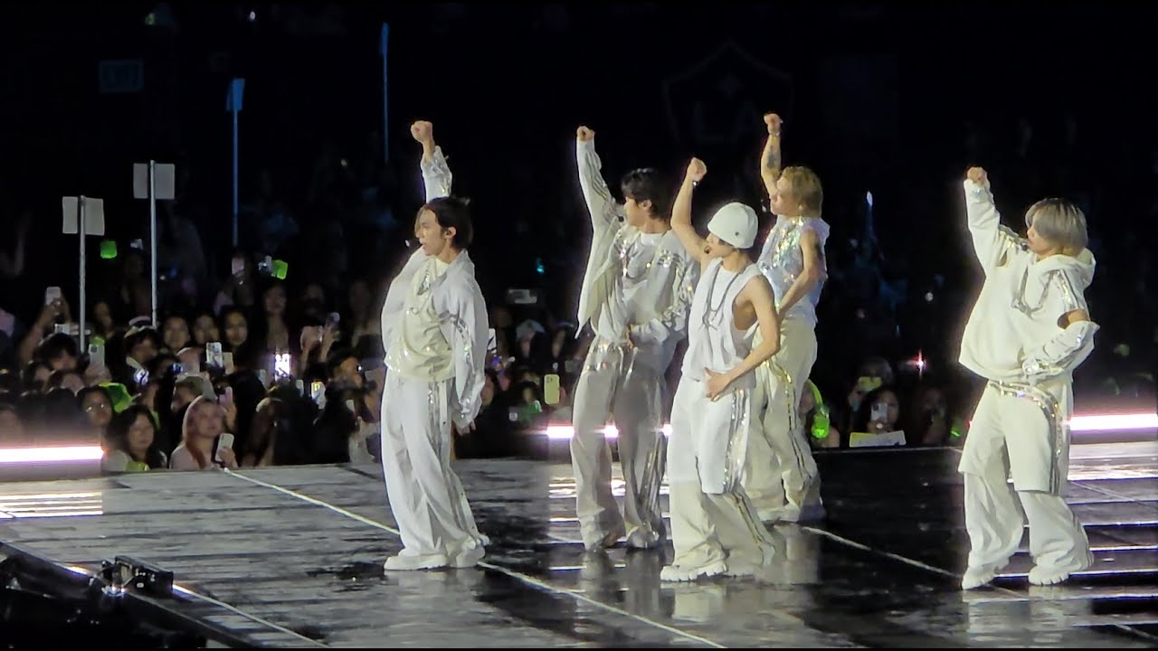 WayV - Frequency (SMTOWN LA 2025)