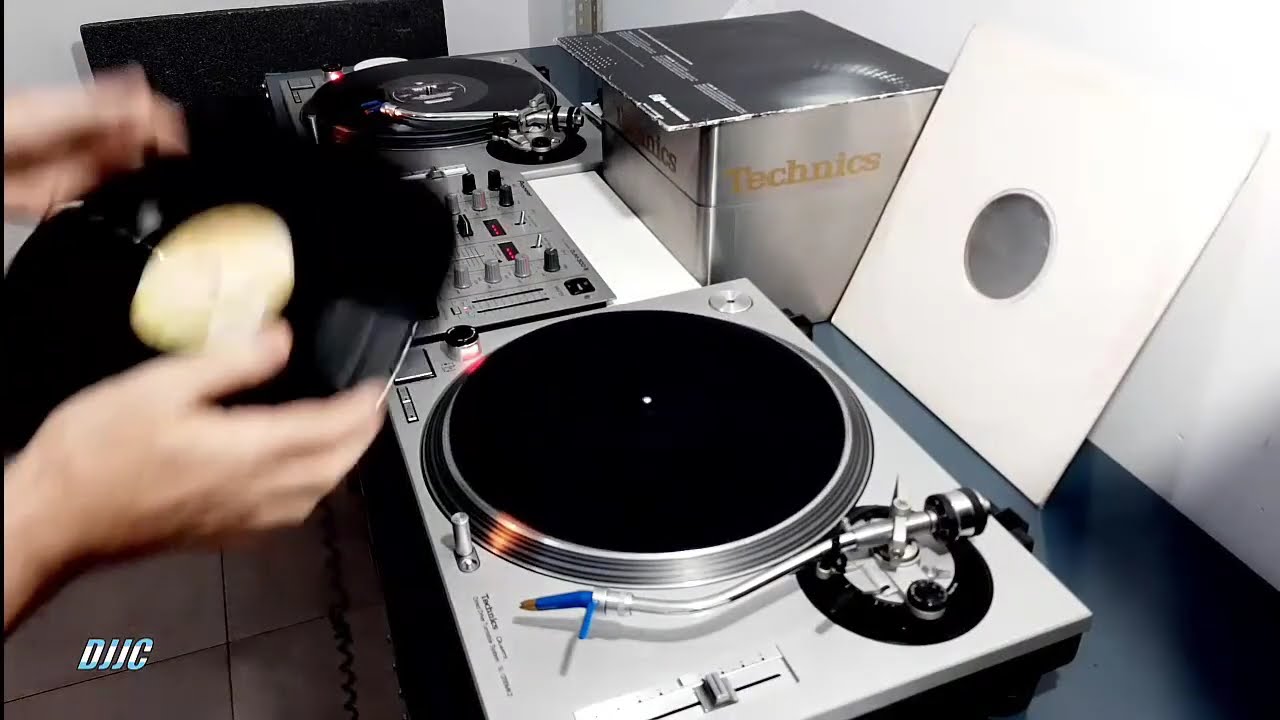 CLASSIC HITS 70S 80S 90s 00 con VINILOS 1/11/2024   Dj Juan Carlos Mattera