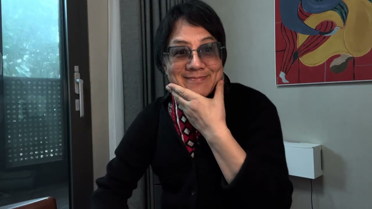 易中天老人家抓住哈梅内伊之死凑热闹，公开批评习包军事上弱智，死期不远也