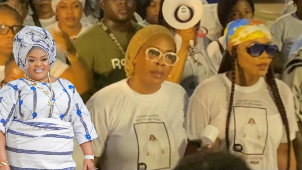 Emotional Moment Iyabo Ojo,Saheed And Faithia Balogun,Others Hold Candle Night Procession for Alwell