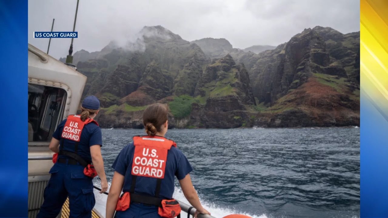 Search resumes for missing in Kauai helicopter crash