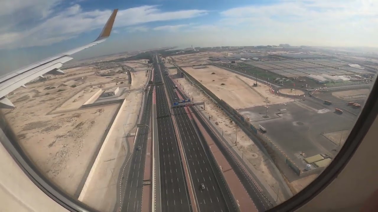 Landing in Doha: Etihad Airways EY 393 from Abu Dhabi, United Arab Emirates
