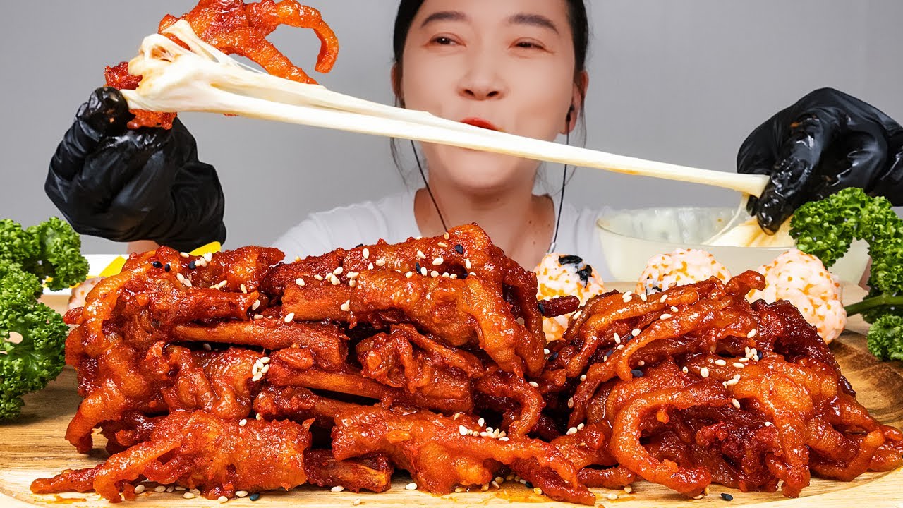Корейская ОСТРЫЕ КУРИНЫЕ НОЖКИ мукбанг звуки еды
