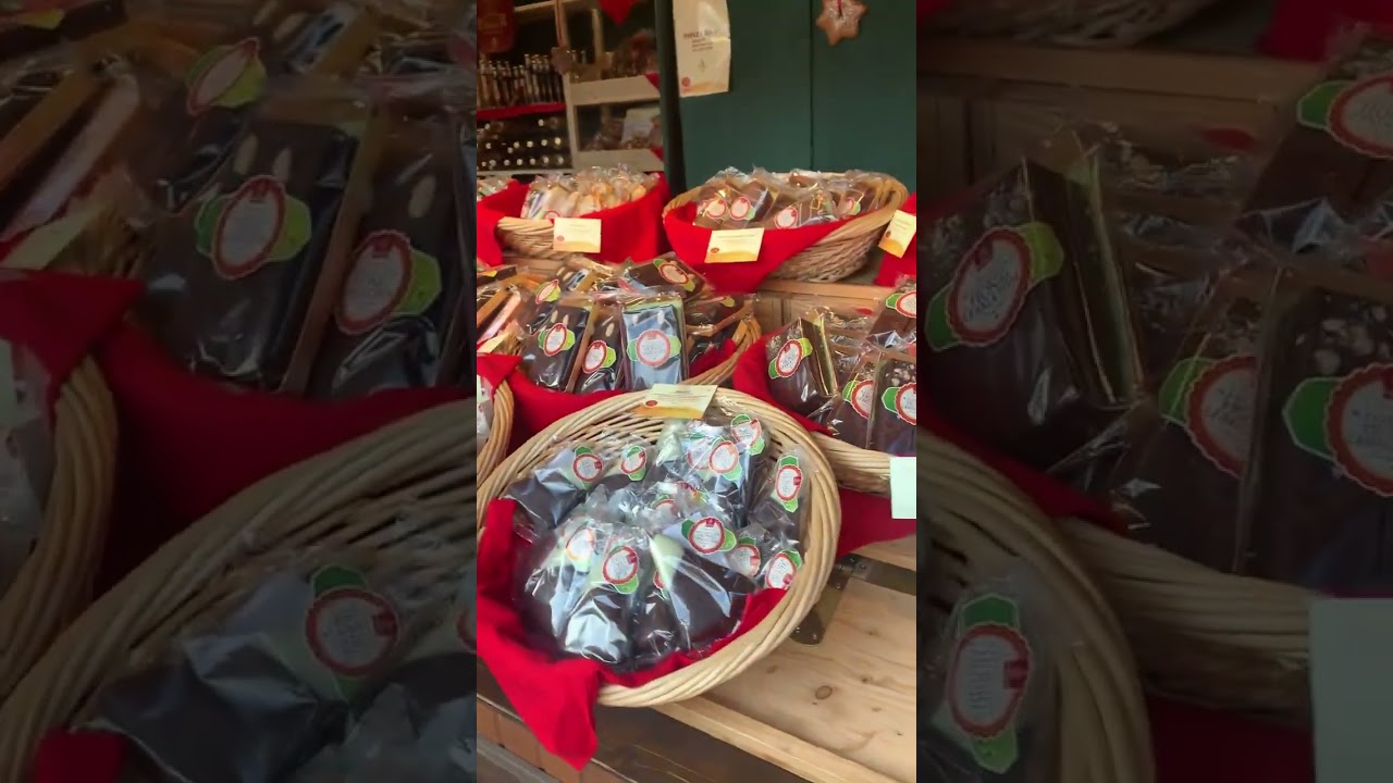 Christkindlmarkt 2025 Vienna🧨🎄بازار کریسمس معروف جلو شهرداری وین ۲۰۲۵