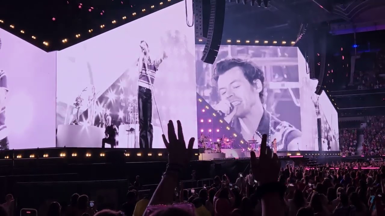 Harry Styles - As it was and Kiwi - Frankfurt Germany - 06.07.2023 Night 2