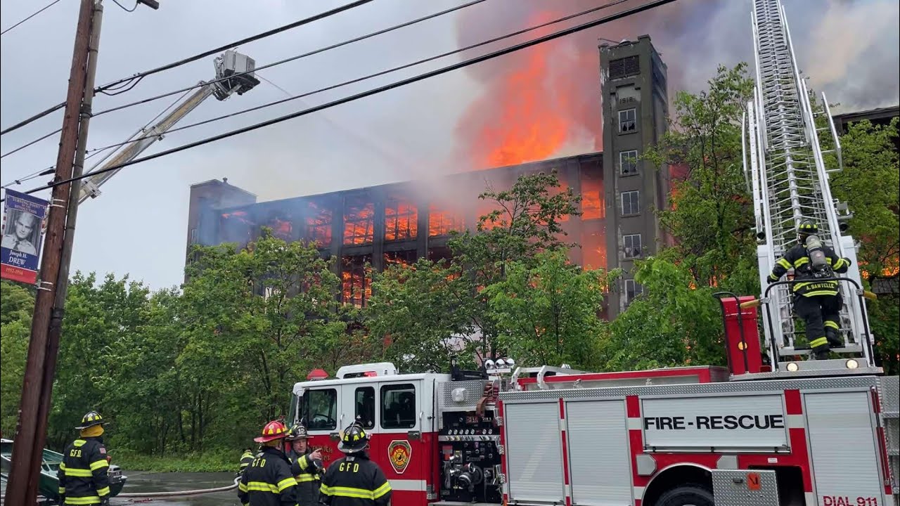 *On Scene* Victory Mills Fire, Multi-Alarm Commercial Structure Fire, 5-31-2025