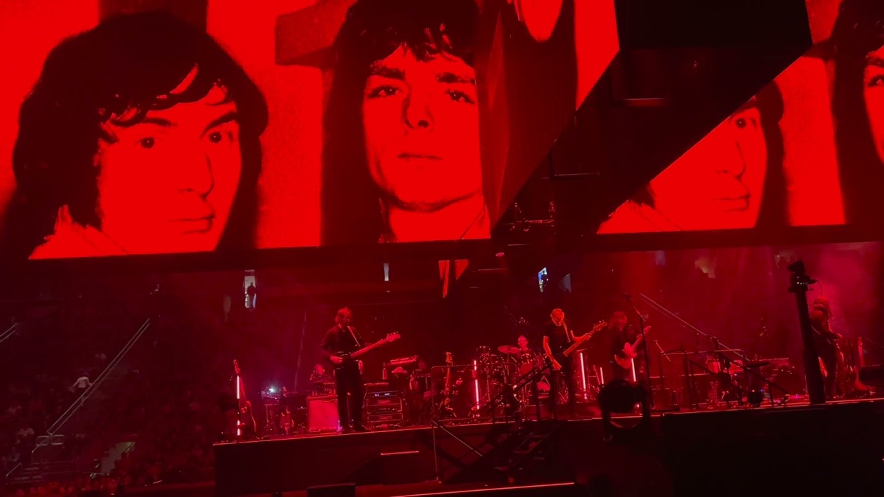 Roger Waters Shine On You Crazy Diamond VI-IX THIS IS NOT A DRILL Opening Night  7/6/22 PINK FLOYD